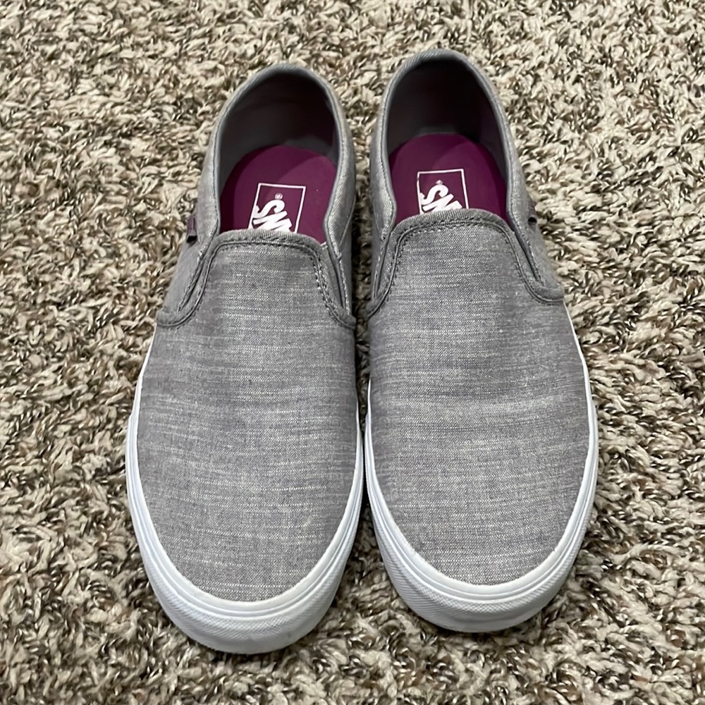Women’s gray vans